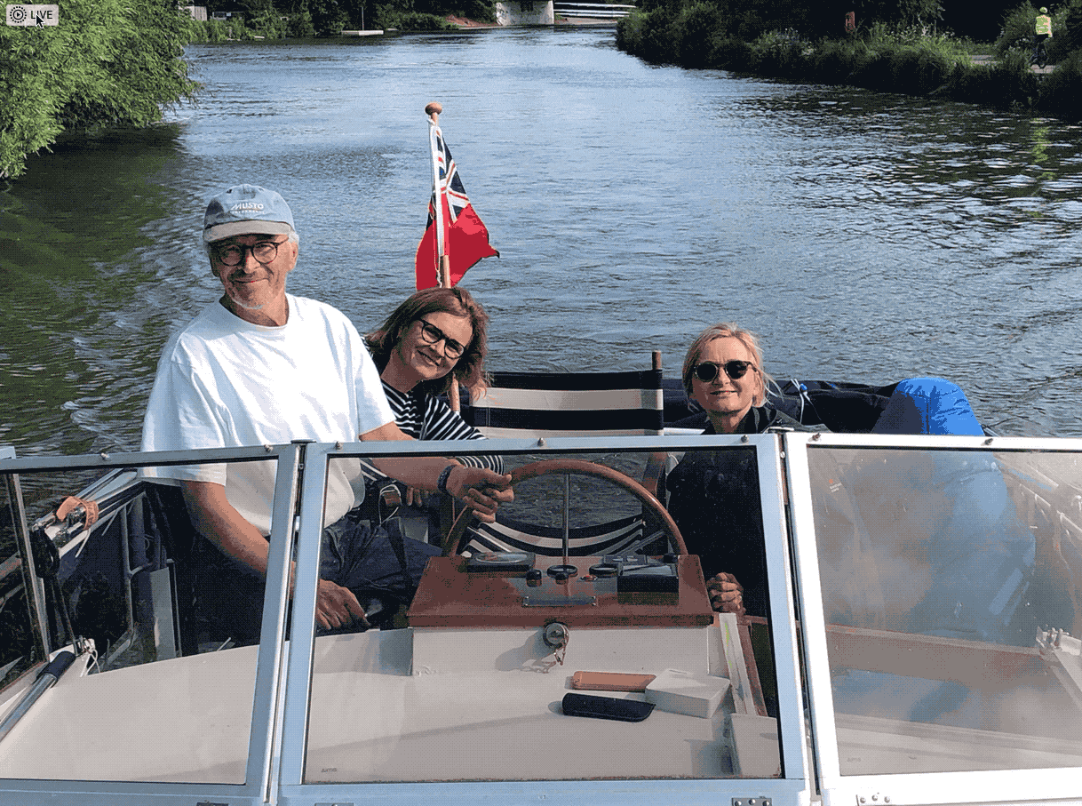 Skipper with Birgit and Daniela on the rear deck