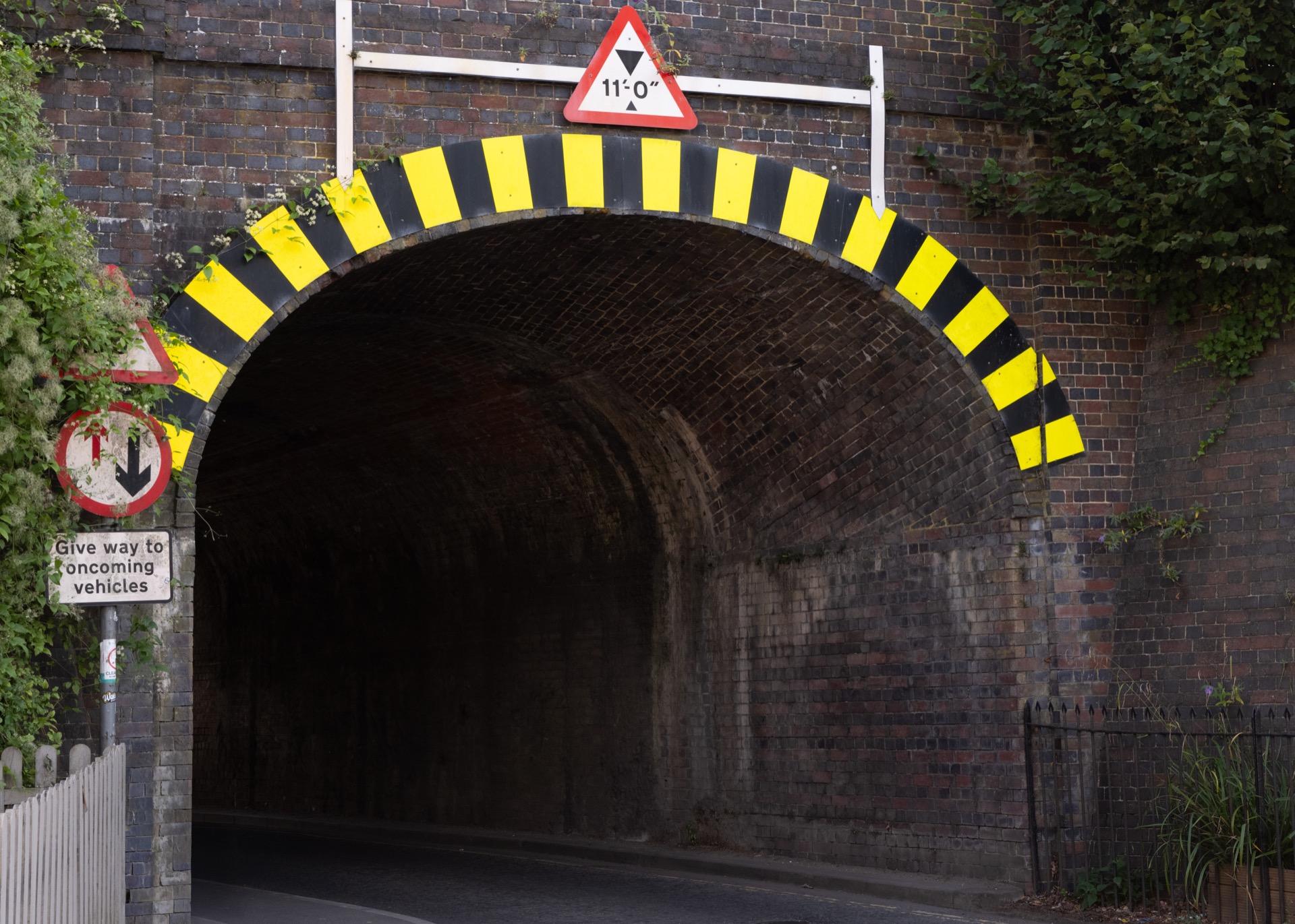 The railway bridge in Pangbourne